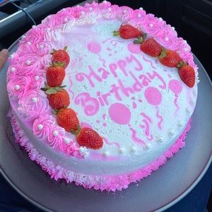 Meet your Posher, Carolina